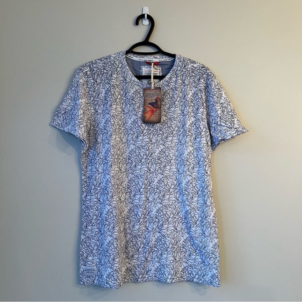 A Fish Named Fred Men's Tee M